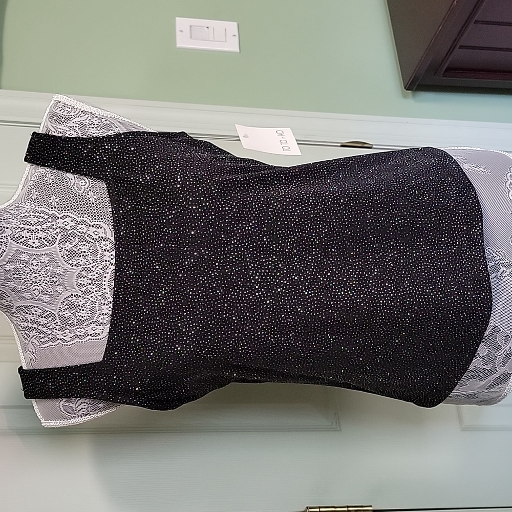 To To n Ko Black Silver Red Blue Green Sparkle Tank Top Women's Medium New Tag